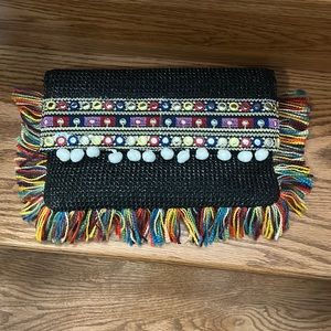 Brand new clutch never worn super cute come with chain to strap